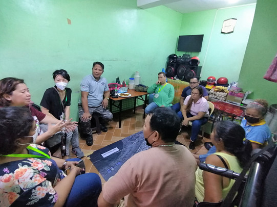 Discussion about the upgrading projects with the local community Isla Putting Bato in Manila City.