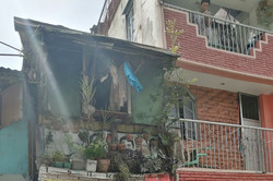Striking housing condition contrasts in Escopa III, Quezon City. Field visit in February 2020.